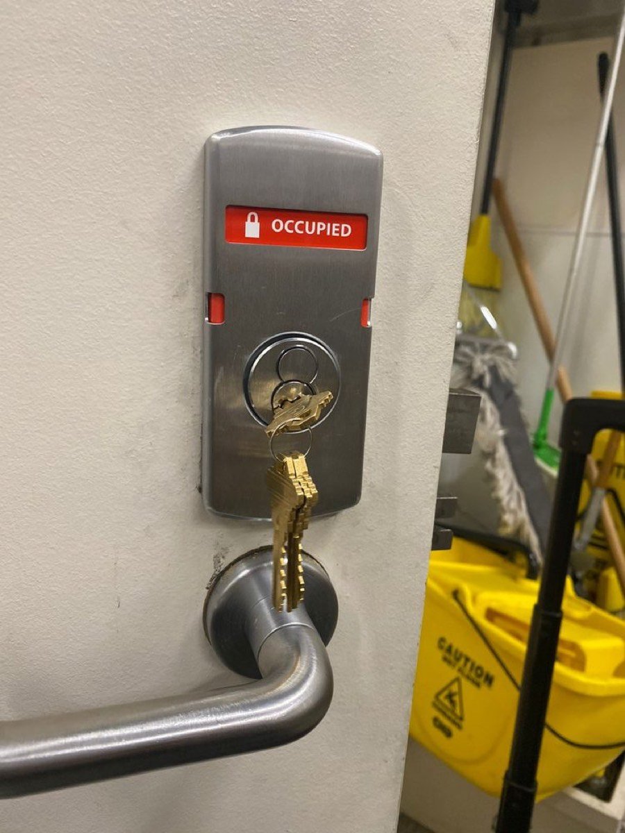 Commercial lock rekey and service for a Broward County business